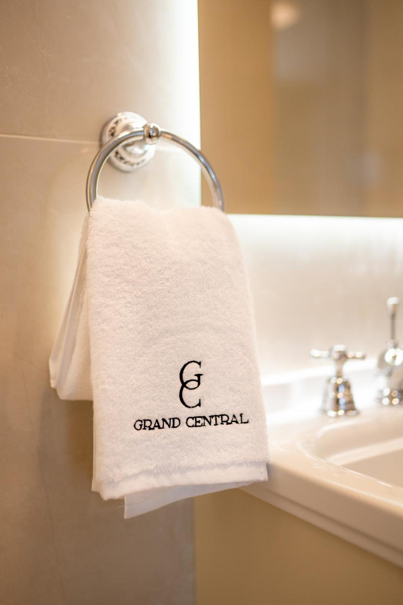 Grand Central Ljutomer ภายนอก รูปภาพ