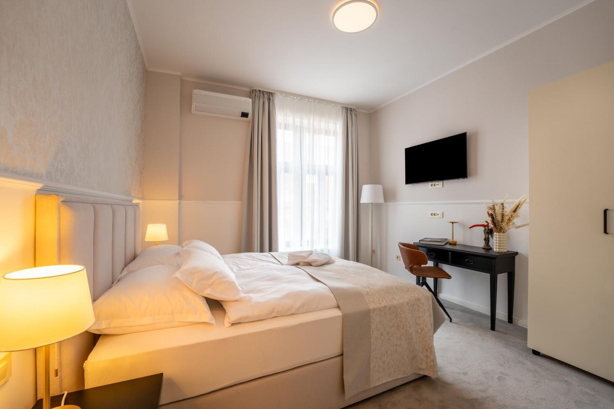 Grand Central Ljutomer ภายนอก รูปภาพ